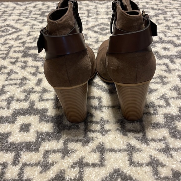 Limelight Jena Faux Suede Booties - Picture 4 of 6
